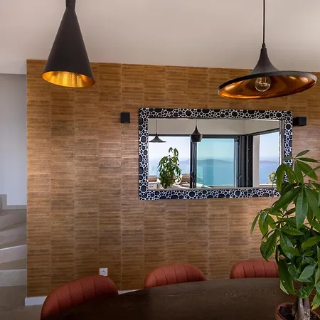 Villa étoiles D'or: Seaside Luxury In Carqueiranne