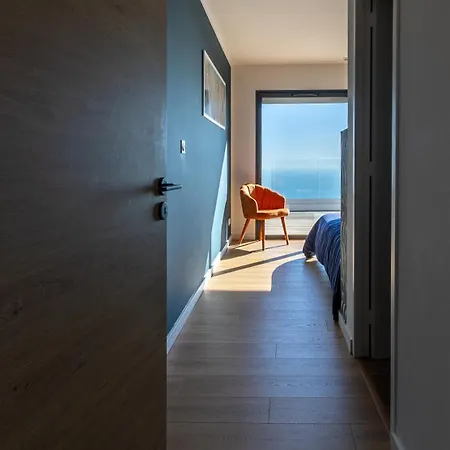 étoiles D'or: Seaside Luxury In Villa