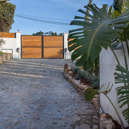 étoiles D'or: Seaside Luxury In Villa