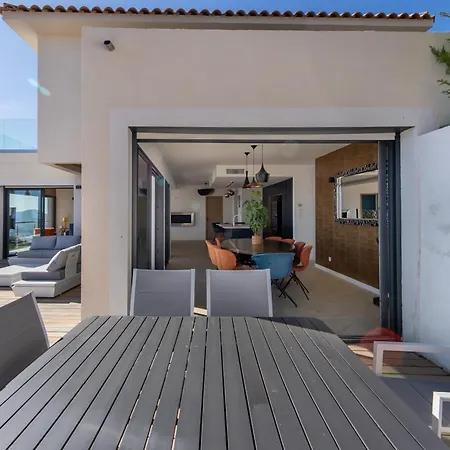 Villa étoiles D'or: Seaside Luxury In Carqueiranne